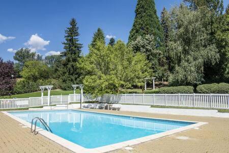 Apartamento Con Jardin - Montana Park Enveitg Exterior photo